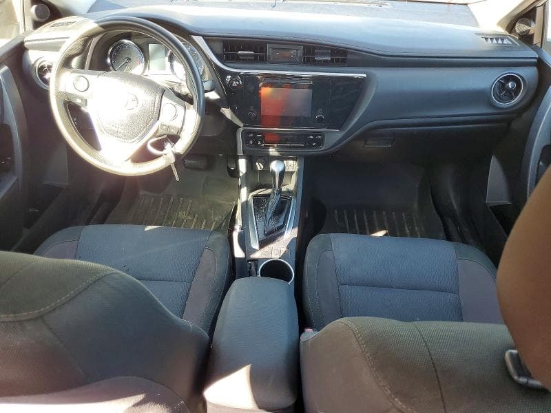 2019 TOYOTA COROLLA LE 8
