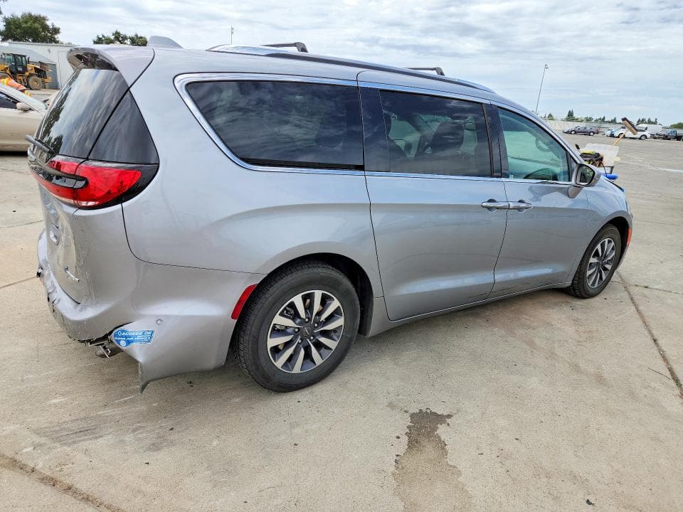 2021 CHRYSLER PACIFICA HYBRID TOURING L 3