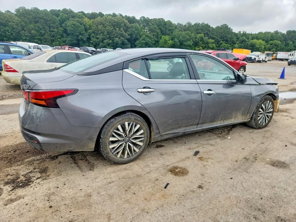 2024 NISSAN ALTIMA SV 3