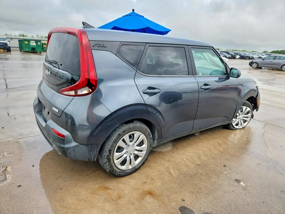 2022 KIA SOUL LX 3