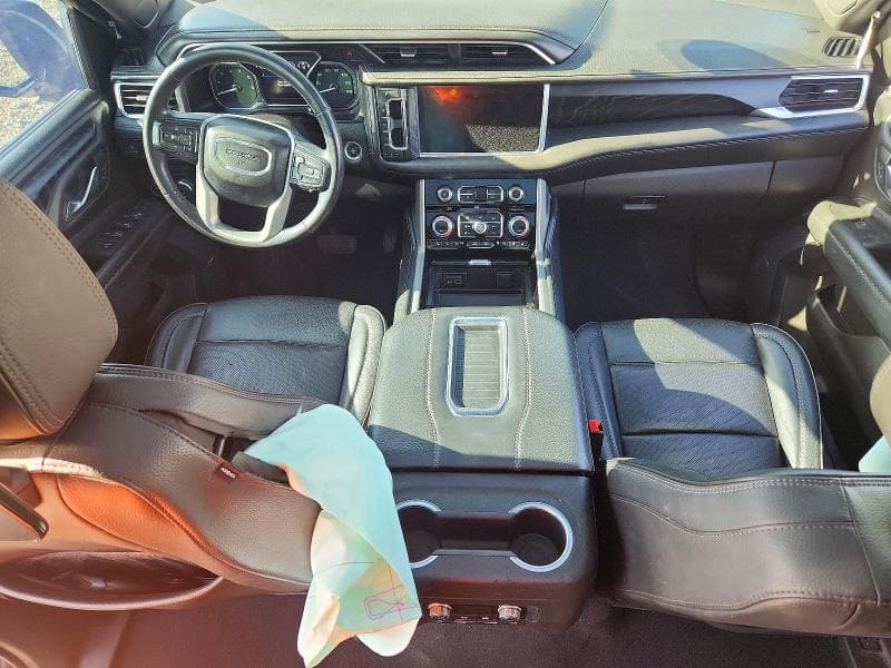 2021 GMC YUKON DENALI 8