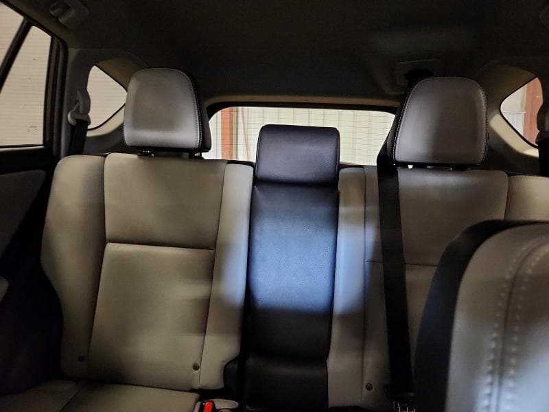 2017 TOYOTA RAV4 PLATINUM 10