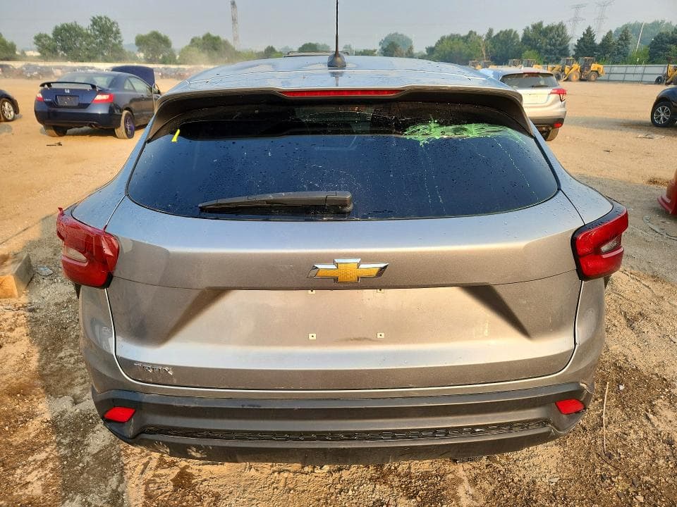 2024 CHEVROLET TRAX LS 6