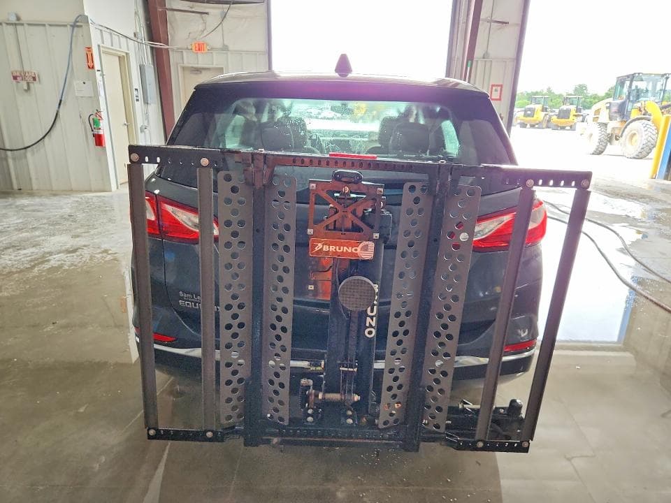 2018 CHEVROLET EQUINOX LS 6