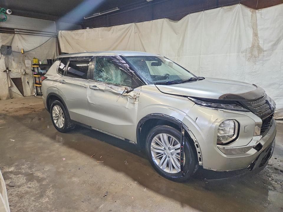 2022 MITSUBISHI OUTLANDER ES 4