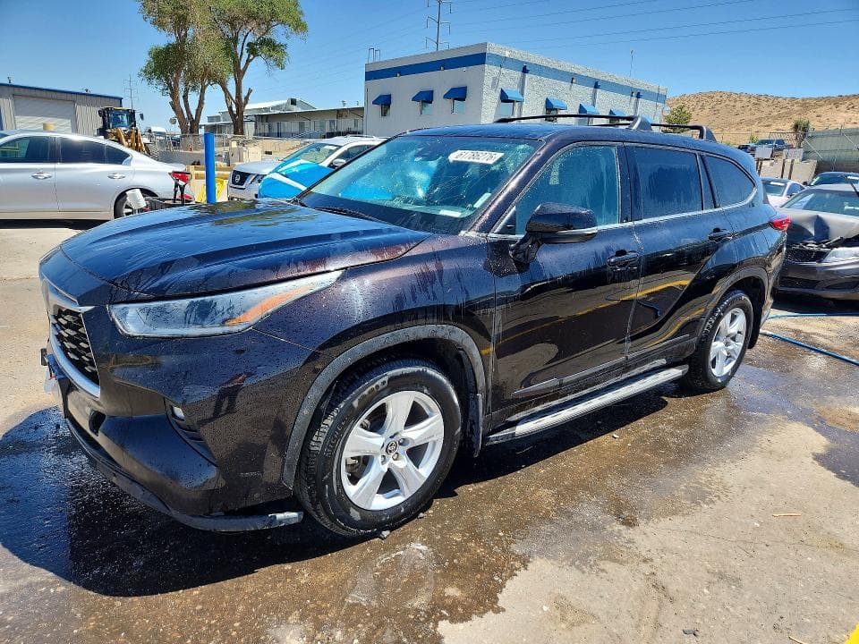 2021 TOYOTA HIGHLANDER LE - 1