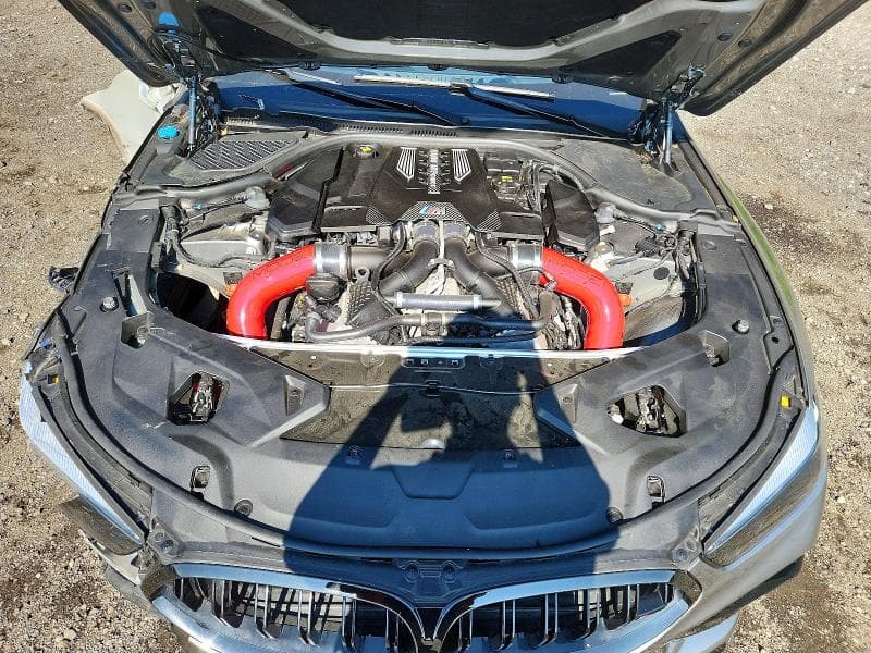 2022 BMW M8 11