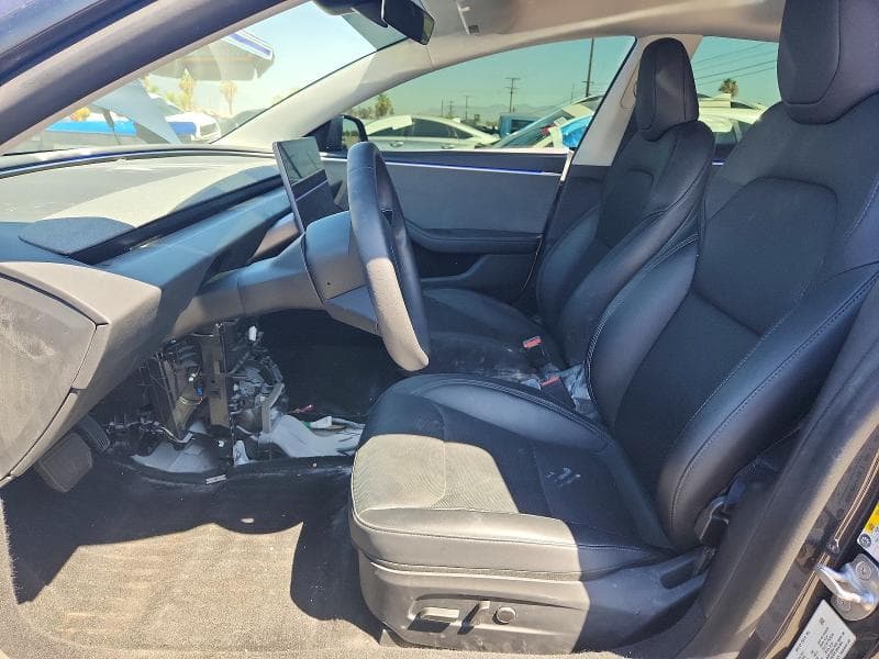 2025 TESLA MODEL 3 7
