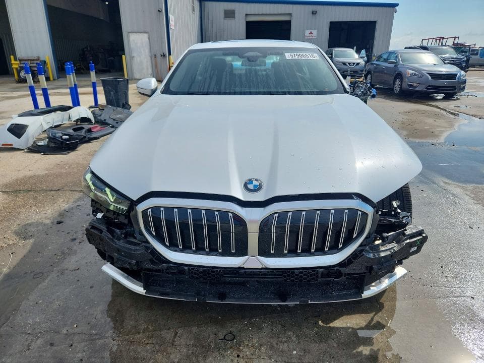 2025 BMW 530 I 5