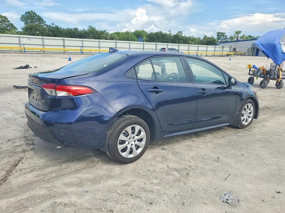 2026 TOYOTA COROLLA LE 3