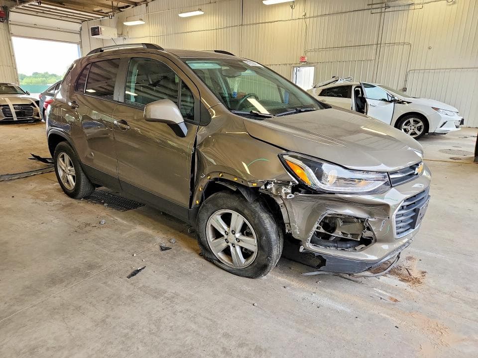 2022 CHEVROLET TRAX 1LT 4