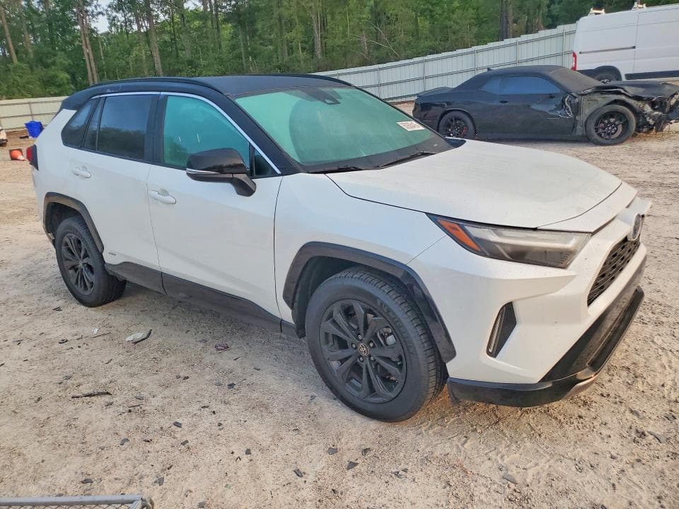 2023 TOYOTA RAV4 XSE 4