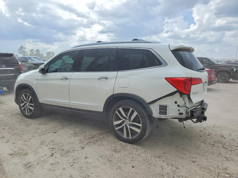 2017 HONDA PILOT TOURING 2