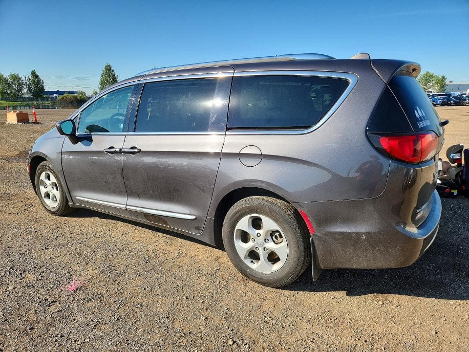 2017 CHRYSLER PACIFICA TOURING L PLUS 2