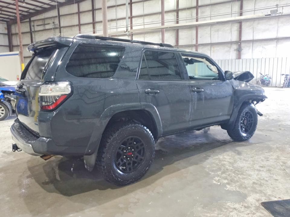 2024 TOYOTA 4RUNNER TRD OFF-ROAD PREMIUM 3
