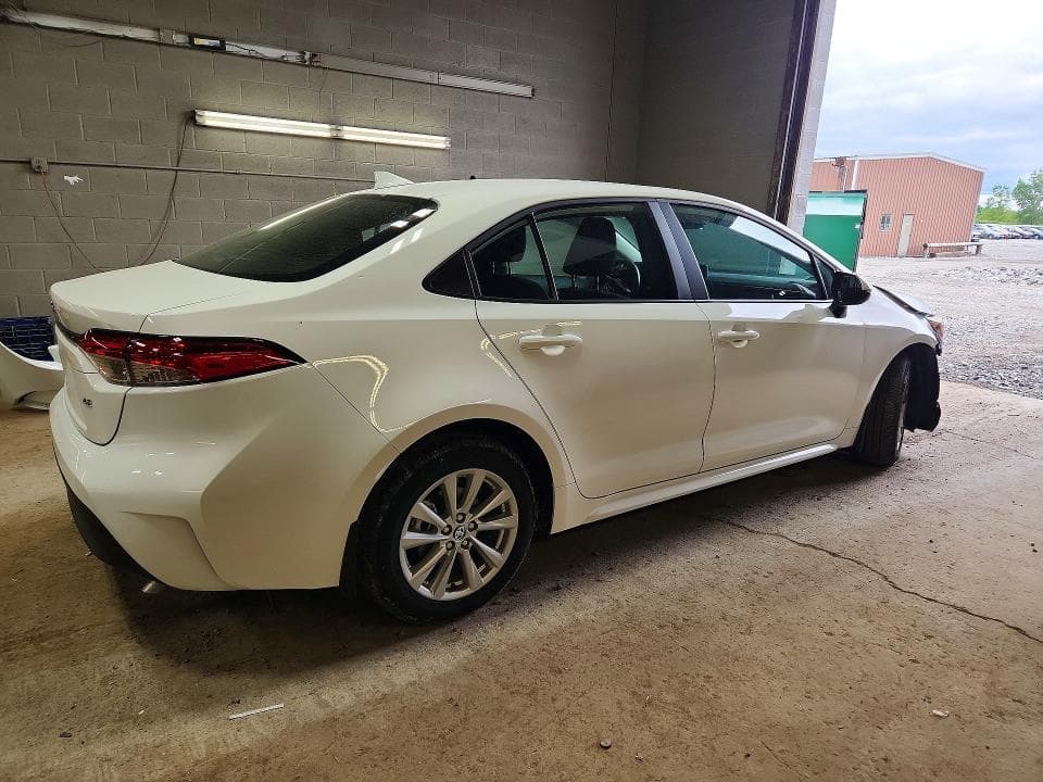 2026 TOYOTA COROLLA LE 3