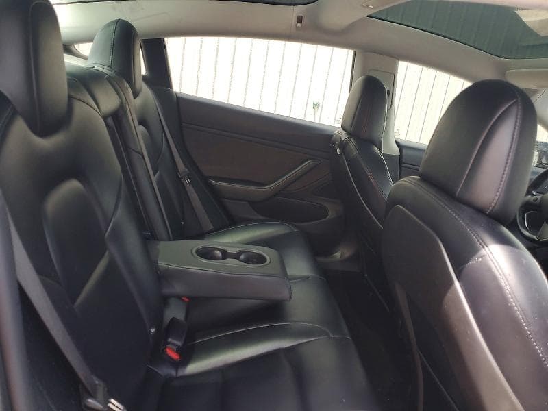 2018 TESLA MODEL 3 10