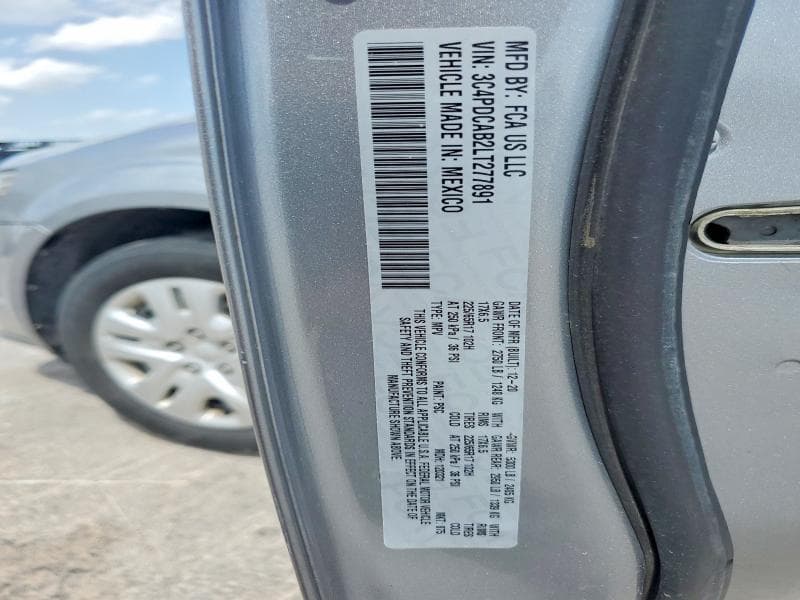 2020 DODGE JOURNEY SE 13