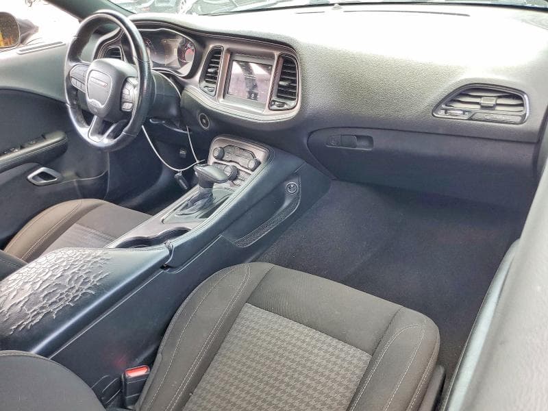 2023 DODGE CHALLENGER SXT 8