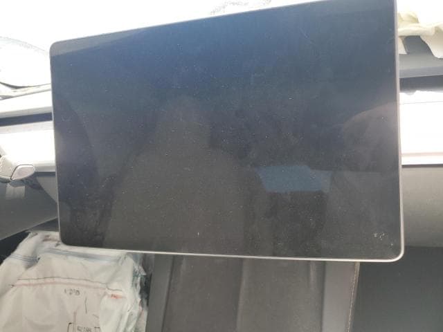 2022 TESLA MODEL 3 9