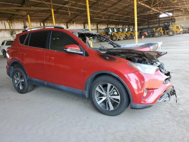 2017 TOYOTA RAV4 XLE 4