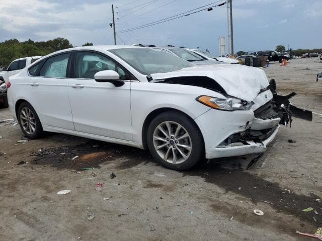 2017 FORD FUSION SE 4
