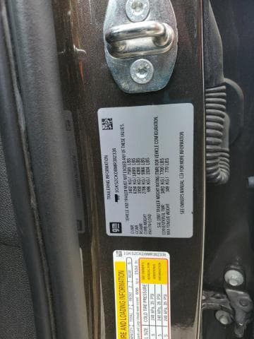 2021 GMC YUKON AT4 14