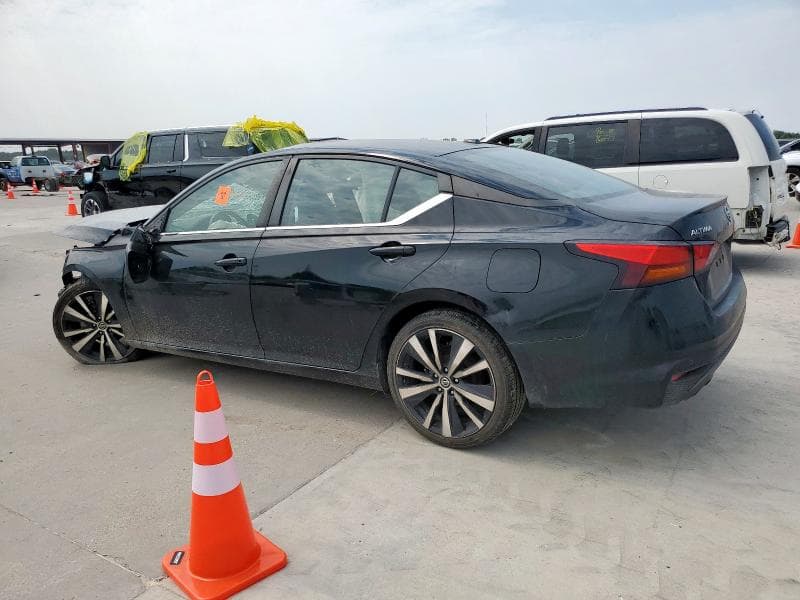 2022 NISSAN ALTIMA SR 2