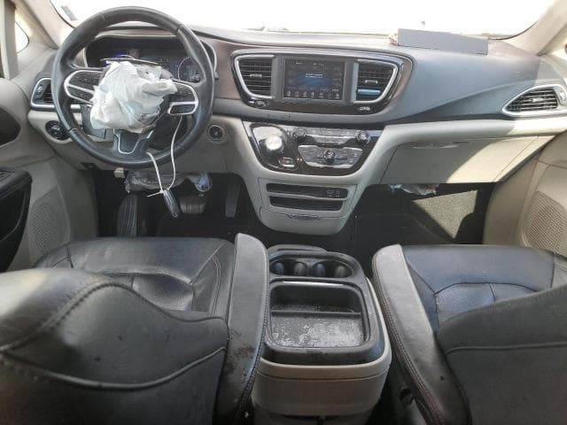 2018 CHRYSLER PACIFICA TOURING L 8