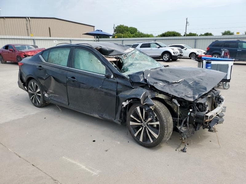 2022 NISSAN ALTIMA SR 4