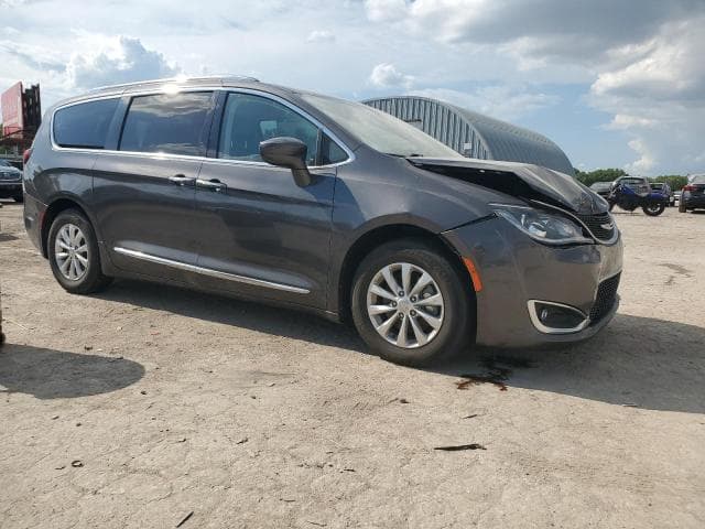 2018 CHRYSLER PACIFICA TOURING L 4