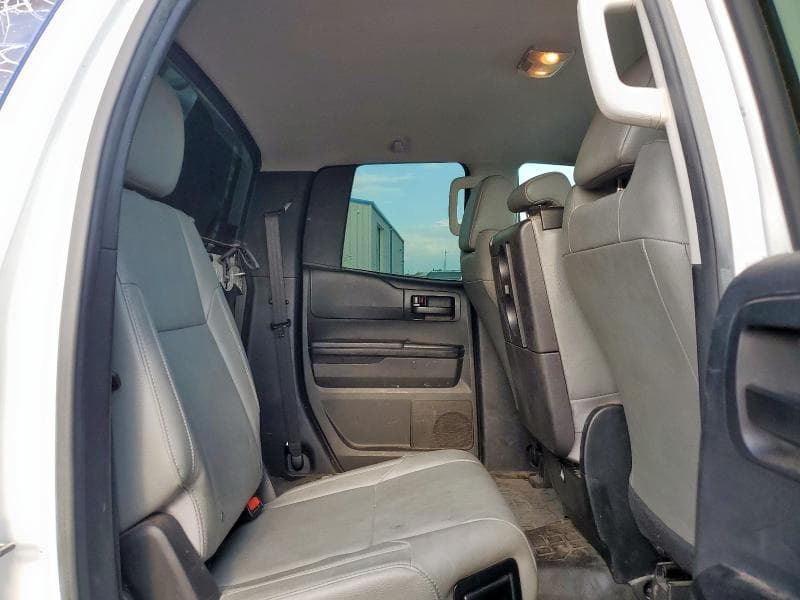 2018 TOYOTA TUNDRA DOUBLE CAB SR 10
