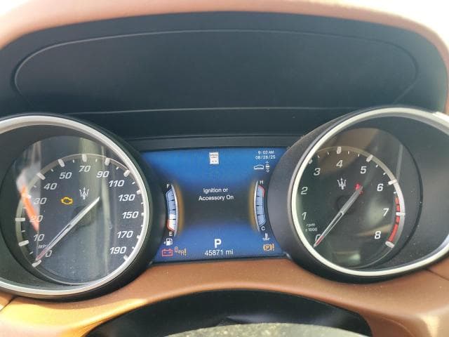 2018 MASERATI LEVANTE LUXURY 9