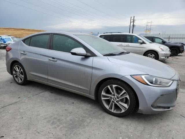 2017 HYUNDAI ELANTRA SE 4