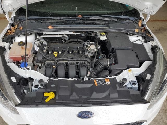 2017 FORD FOCUS SE 11