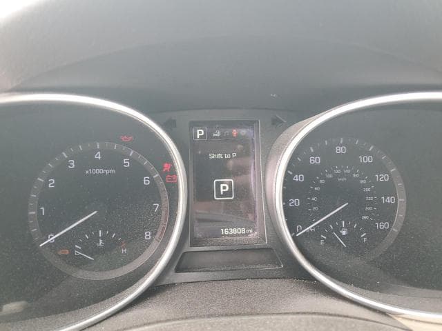 2017 HYUNDAI SANTA FE SE 9