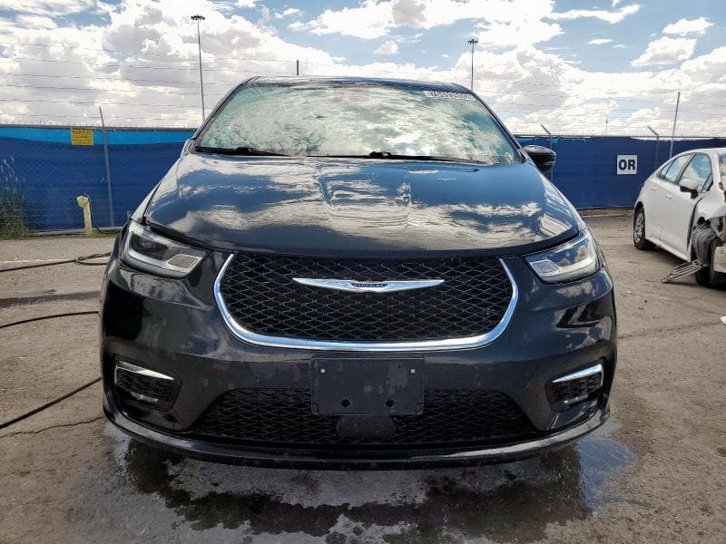2023 CHRYSLER PACIFICA TOURING L 5