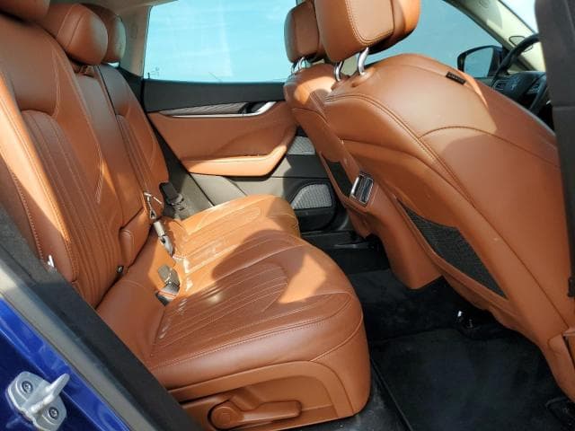 2018 MASERATI LEVANTE LUXURY 11