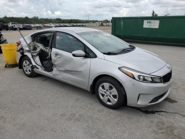 2018 KIA FORTE LX 4