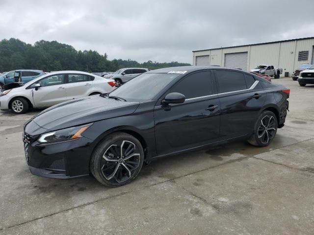 2024 NISSAN ALTIMA SR