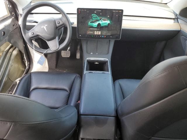 2023 TESLA MODEL Y 8