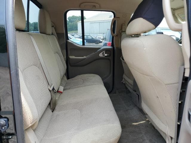 2018 NISSAN FRONTIER S 10