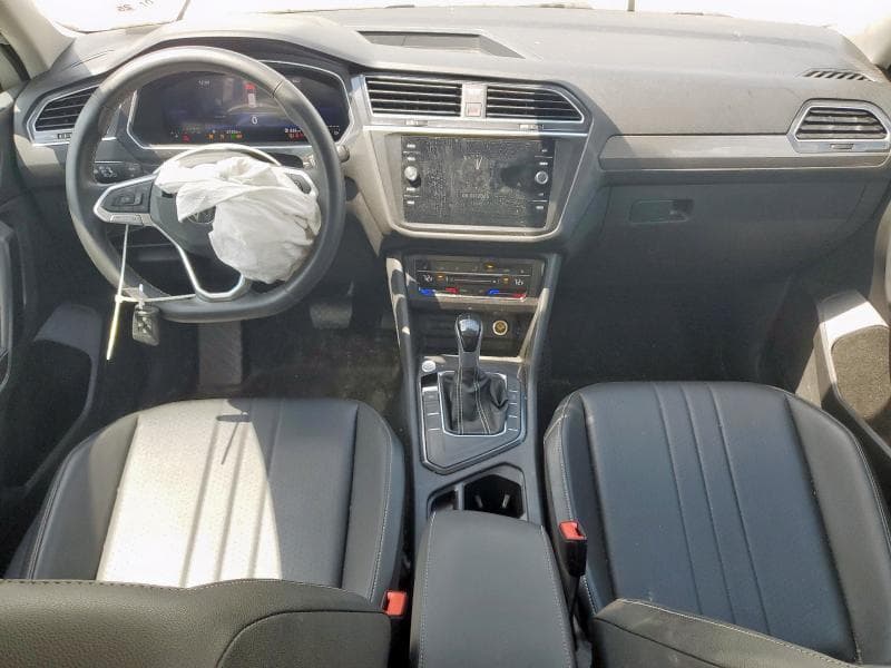 2023 VOLKSWAGEN TIGUAN SE 8