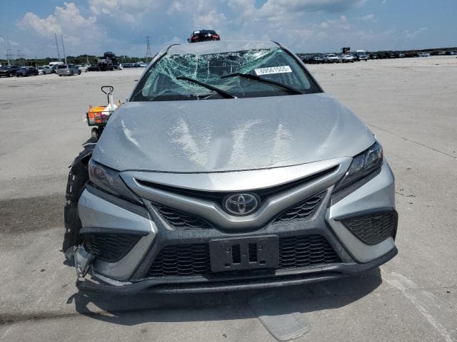 2021 TOYOTA CAMRY SE 5