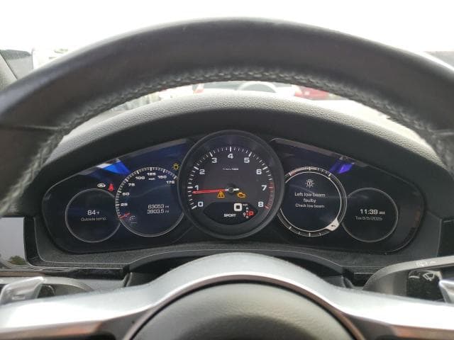 2020 PORSCHE CAYENNE 9