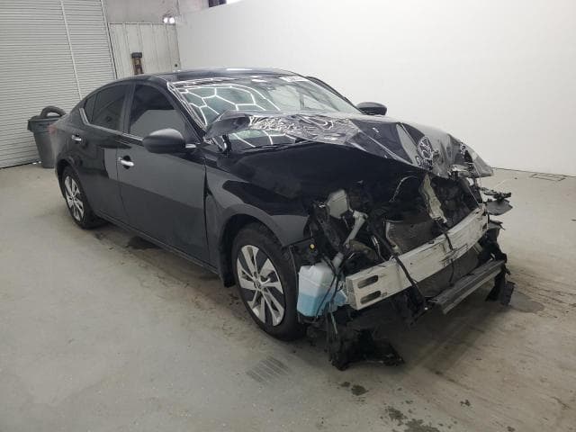 2024 NISSAN ALTIMA S 4