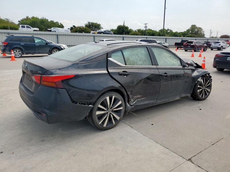 2022 NISSAN ALTIMA SR 3