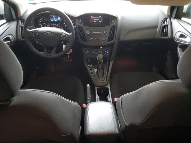 2017 FORD FOCUS SE 8