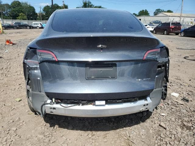 2023 TESLA MODEL Y 6