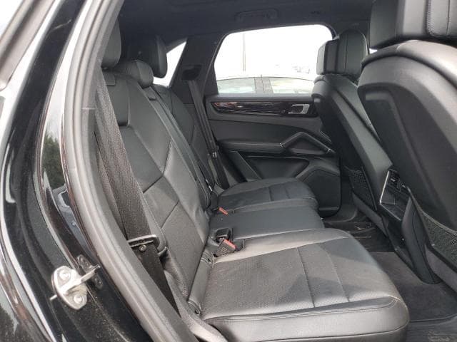 2020 PORSCHE CAYENNE 11